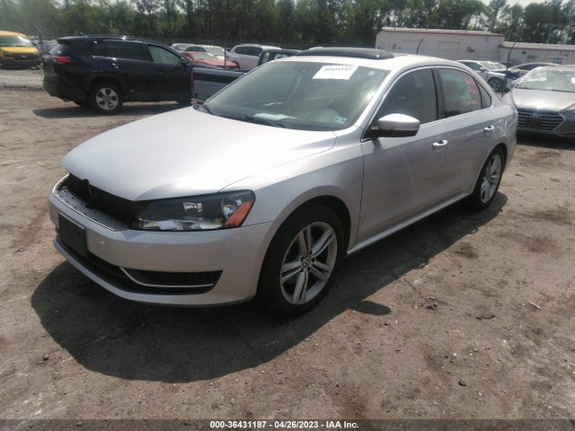 1VWBT7A34EC075496 Volkswagen Passat Se W/sunroof & Nav