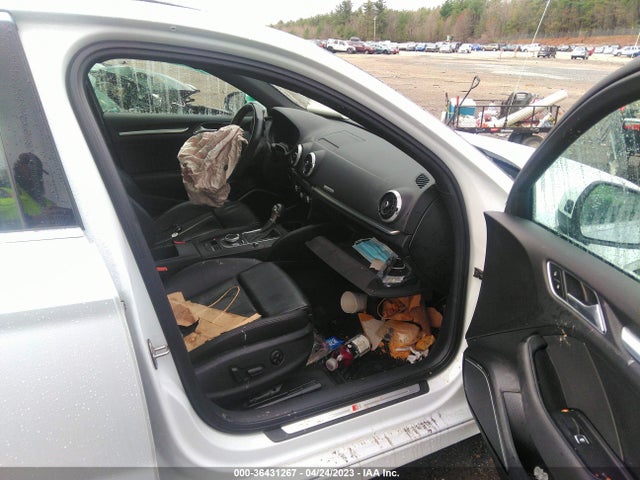 WAUJ8GFF3H1044661 Audi A3 Sedan Premium Plus