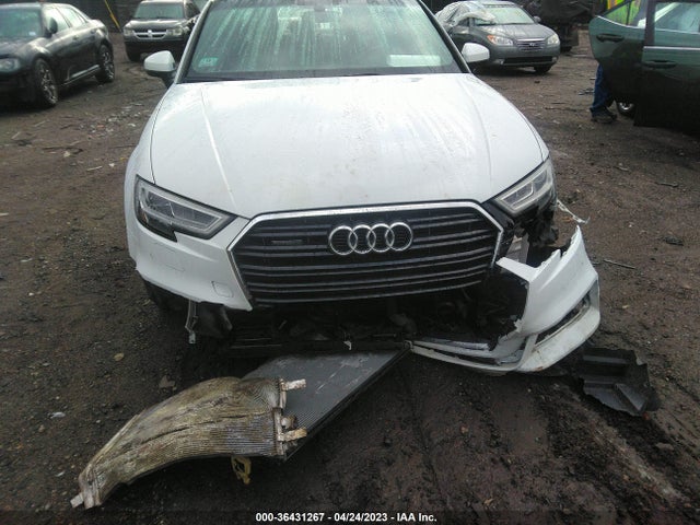 WAUJ8GFF3H1044661 Audi A3 Sedan Premium Plus