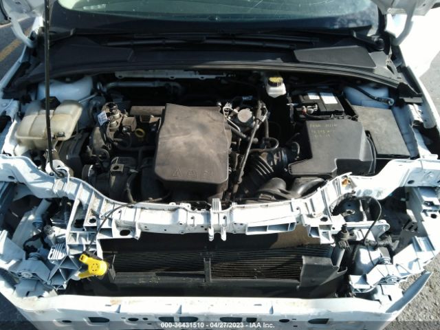 1FADP3F24JL259927 Ford FOCUS SE
