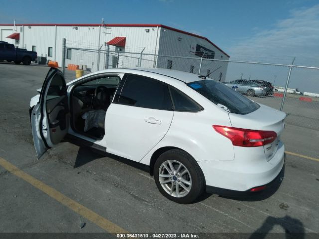 1FADP3F24JL259927 Ford FOCUS SE