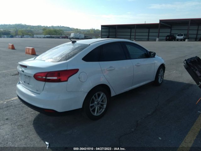 1FADP3F24JL259927 Ford FOCUS SE