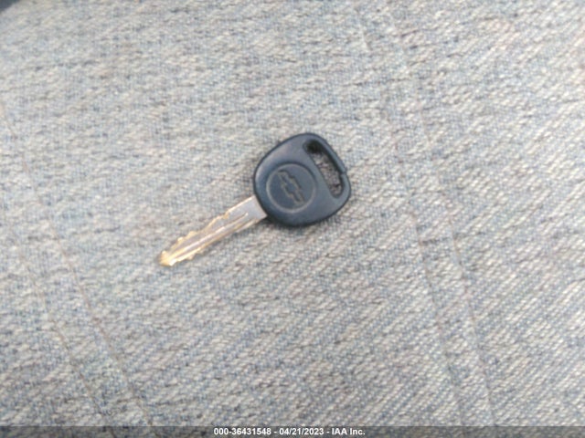 1998 CHEVROLET S-10 VIN: 1GCCS1441WK266750