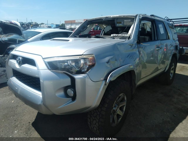 Toyota 4RUNNER SR5 2014 JTEBU5JR6E5176483 Image 2