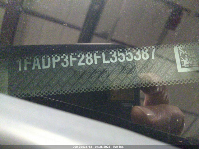 Ford FOCUS SE 2015 1FADP3F28FL355387 Image 10