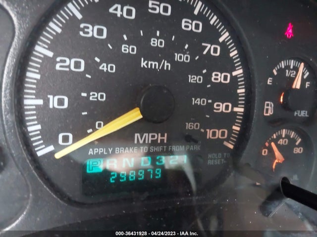 2000 CHEVROLET SILVERADO 1500 LT VIN: 2GCEC19T0Y1216009