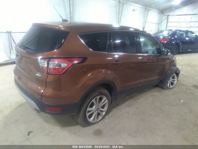 2017 FORD ESCAPE SE VIN: 1FMCU9GD2HUE20132