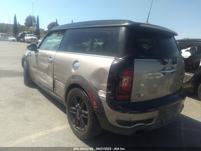 2009 MINI COOPER CLUBMAN S VIN: WMWMM335X9TP74893