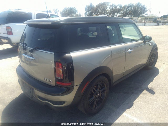 2009 MINI COOPER CLUBMAN S VIN: WMWMM335X9TP74893