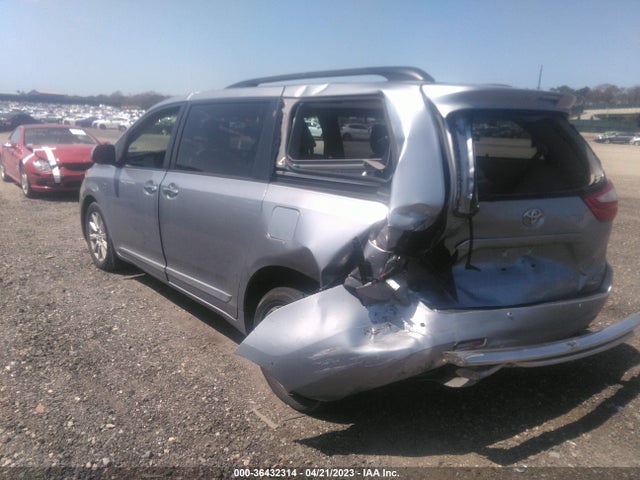 2017 TOYOTA SIENNA XLE VIN: 5TDDZ3DC5HS154418