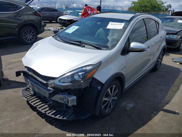 Toyota Prius C One/two/three/four 2018 JTDKDTB33J1603414 Image 2