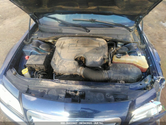 Chrysler 300 300c 2014 2C3CCAKG7EH194375 Image 11