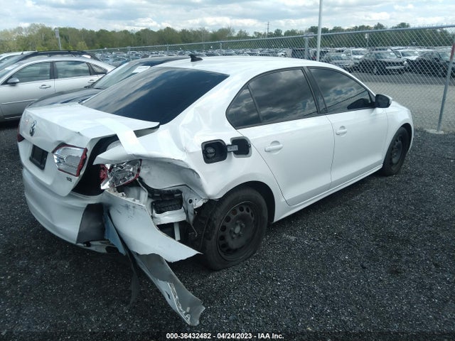 3VWD17AJ3EM265057 Volkswagen Jetta Sedan Se