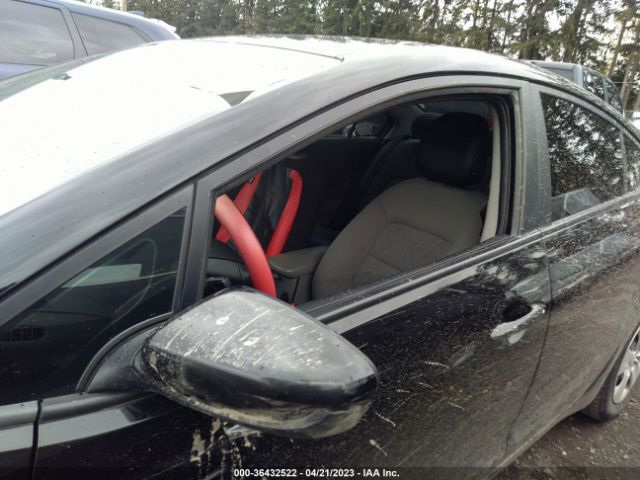 KNAFK4A65F5357777 KIA FORTE LX