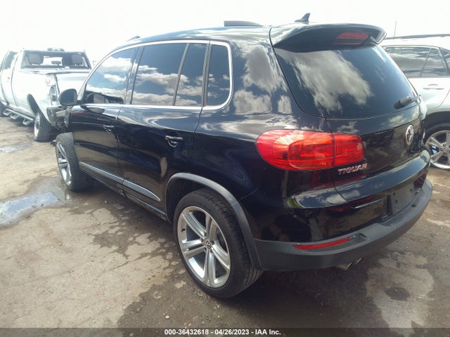 WVGAV3AX0EW102854 Volkswagen Tiguan R-line