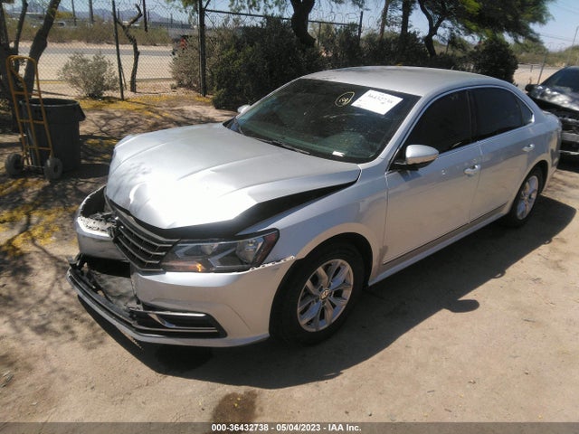 1VWAT7A34GC028578 Volkswagen Passat 1.8t S