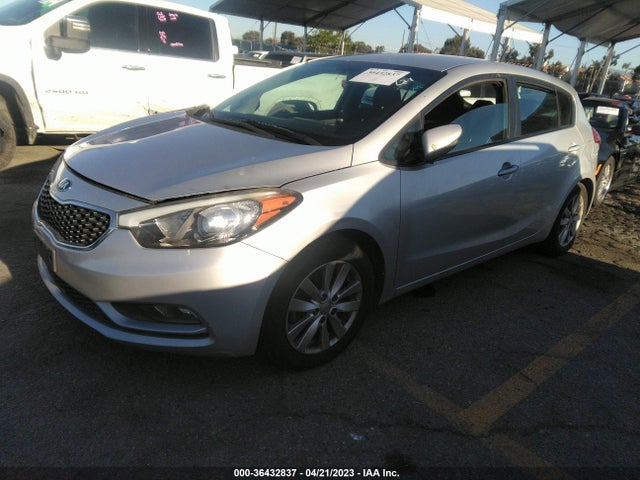 KIA Forte 5-door Lx 2016 KNAFX5A86G5493734 Image 2