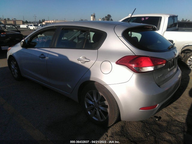 KIA Forte 5-door Lx 2016 KNAFX5A86G5493734 Image 4