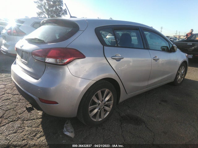 KIA Forte 5-door Lx 2016 KNAFX5A86G5493734 Image 5