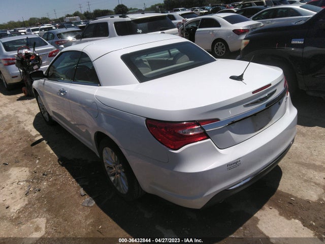 1C3BCBFG5EN135974 Chrysler 200 Limited