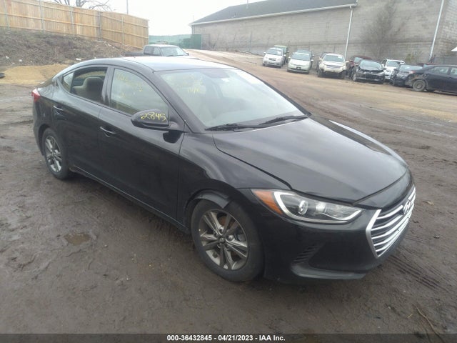 2017 5NPD84LF2HH013882 main image