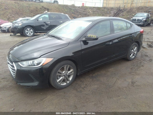 Hyundai ELANTRA SE 2017 5NPD84LF2HH013882 Image 2