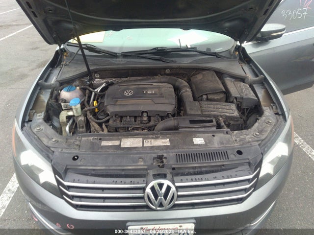1VWBT7A34EC041140 Volkswagen Passat Se W/sunroof & Nav