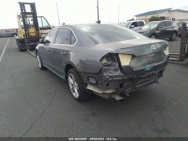 1VWBT7A34EC041140 Volkswagen Passat Se W/sunroof & Nav