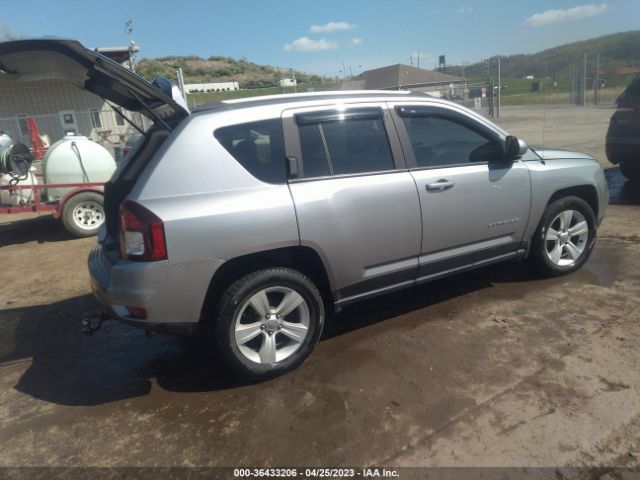 1C4NJDEB1GD799827 Jeep Compass Latitude