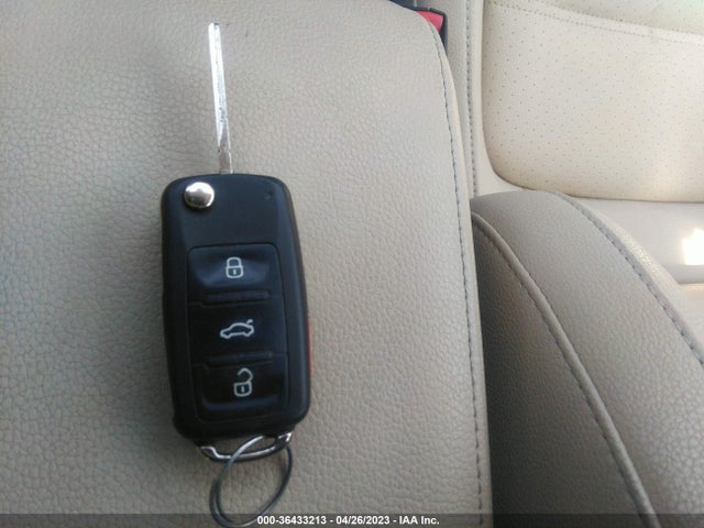 2013 VOLKSWAGEN JETTA SEDAN TDI W/PREMIUM VIN: 3VWLL7AJ6DM247950