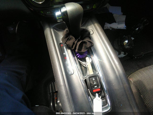 Honda HR-V LX 2018 3CZRU5H37JG704663 Image 3
