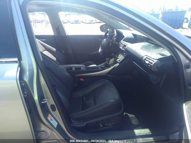 JTHBA1D22G5037716 Lexus IS 200T