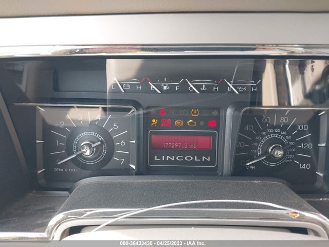 2007 LINCOLN NAVIGATOR VIN: 5LMFU28547LJ17267