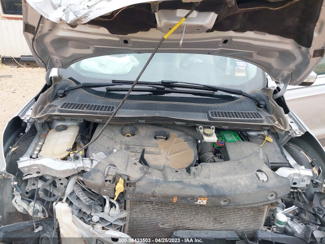 1FMCU0J97EUA65731 Ford Escape Titanium