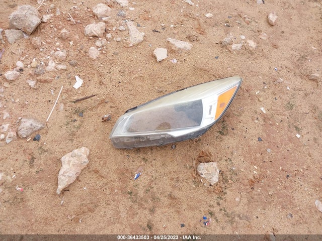 1FMCU0J97EUA65731 Ford Escape Titanium