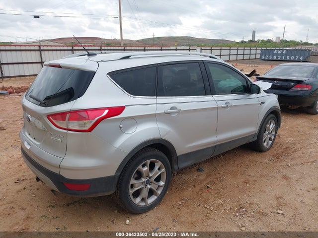 1FMCU0J97EUA65731 Ford Escape Titanium