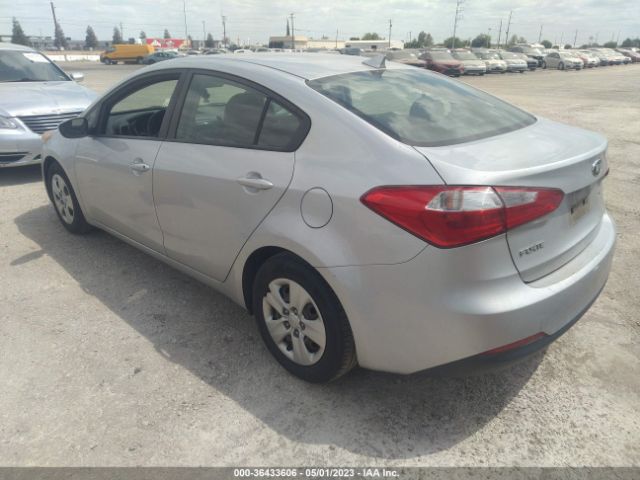 KNAFK4A64F5351940 KIA FORTE LX