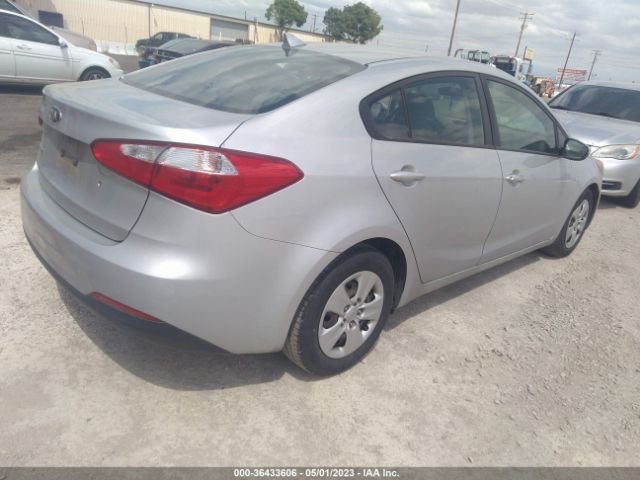 KNAFK4A64F5351940 KIA FORTE LX