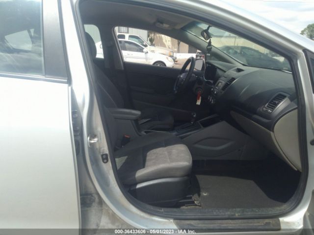 KNAFK4A64F5351940 KIA FORTE LX