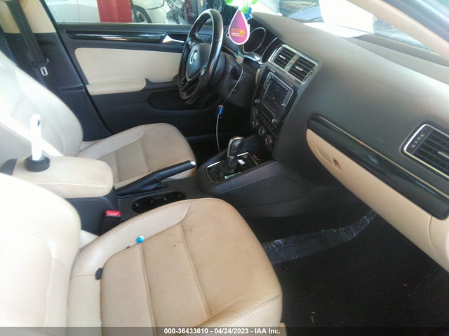 3VWL17AJ9HM378611 Volkswagen Jetta 1.8t Sel