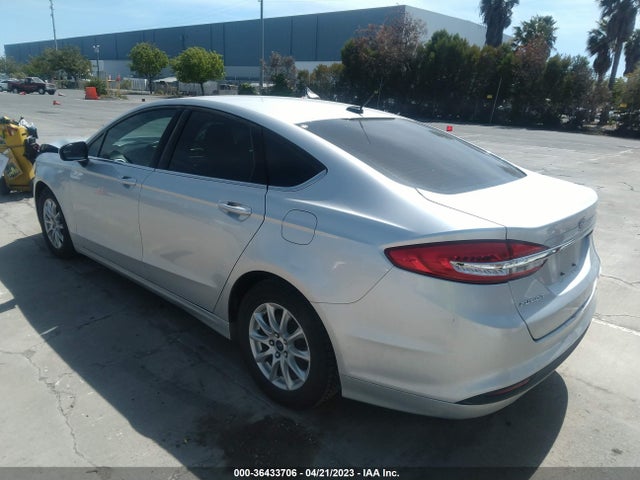 Ford FUSION S 2017 3FA6P0G75HR368376 Image 3
