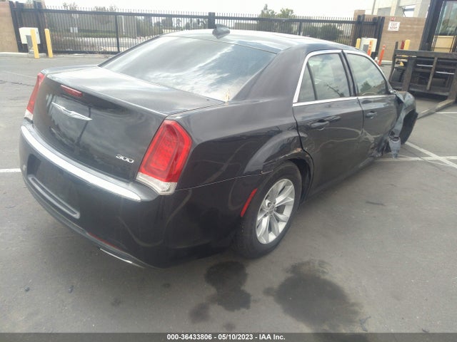2C3CCAAG6FH932038 Chrysler 300 Limited