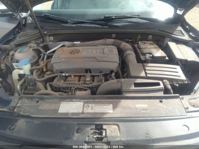 1VWBT7A35GC017576 Volkswagen Passat 1.8t Se