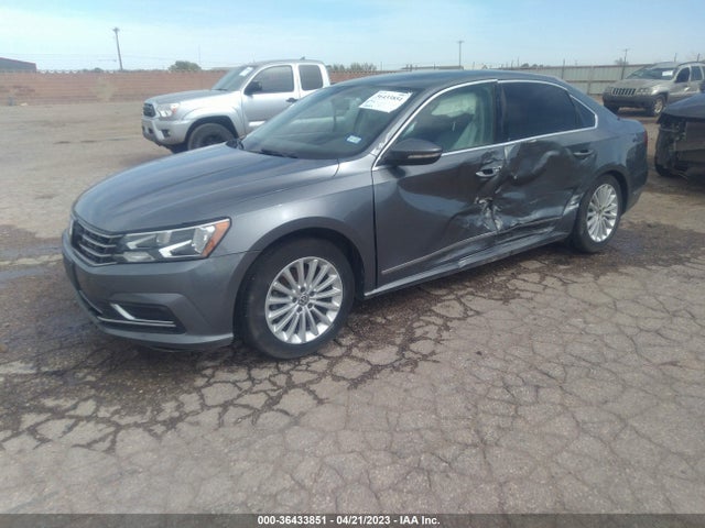 1VWBT7A35GC017576 Volkswagen Passat 1.8t Se
