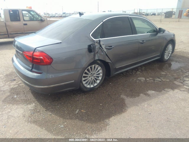 1VWBT7A35GC017576 Volkswagen Passat 1.8t Se
