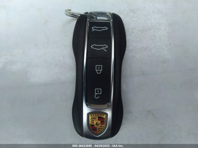 WP0BA2Y18NSA67345 Porsche Taycan 4