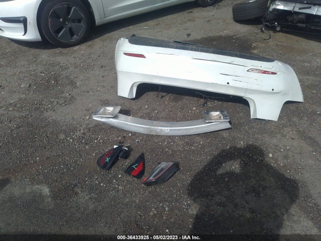 Tesla Model 3 Long Range 2022 5YJ3E1EB8NF252229 Image 4