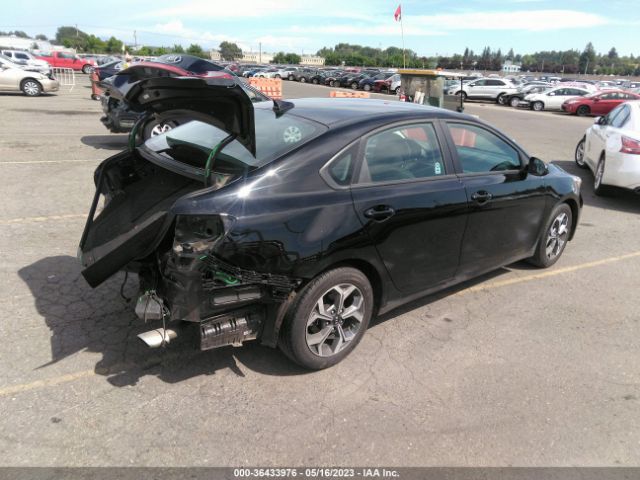 3KPF24ADXME342162 KIA Forte Lxs