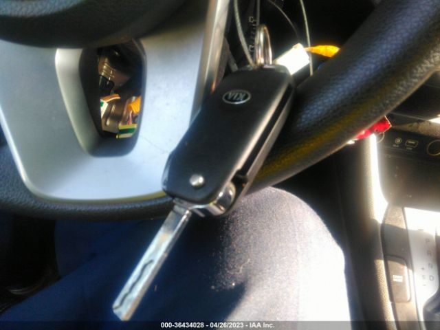 3KPF24AD1KE045147 KIA Forte Lxs
