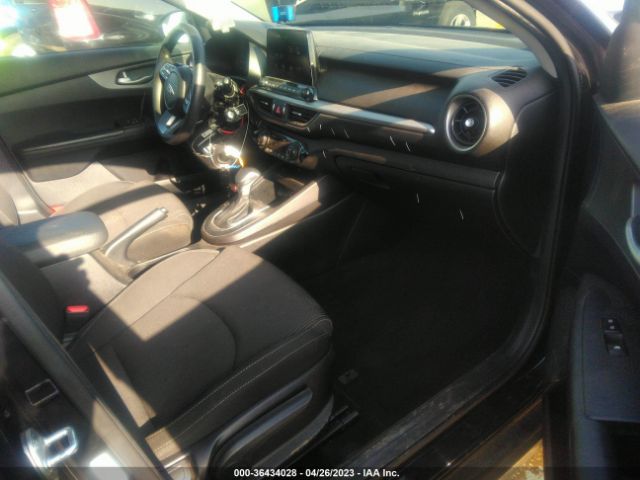 3KPF24AD1KE045147 KIA Forte Lxs